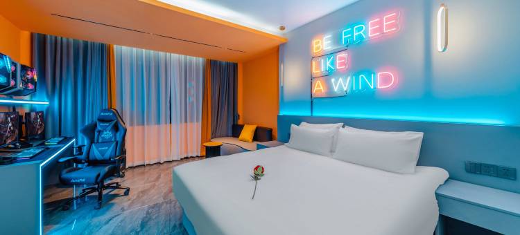 IU酒店(泸州步步高新天地店)图片