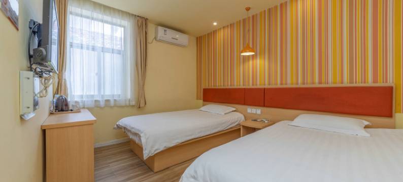 华逸蓝京精选宾馆(泰安光彩市场店)图片