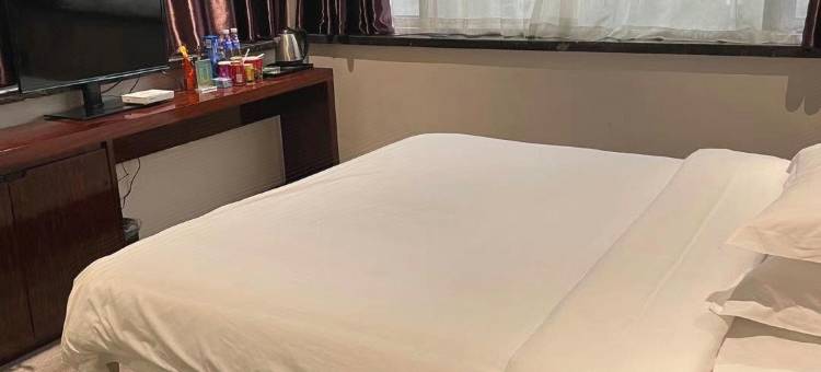 石首聚信悦途酒店(东方大道店)图片