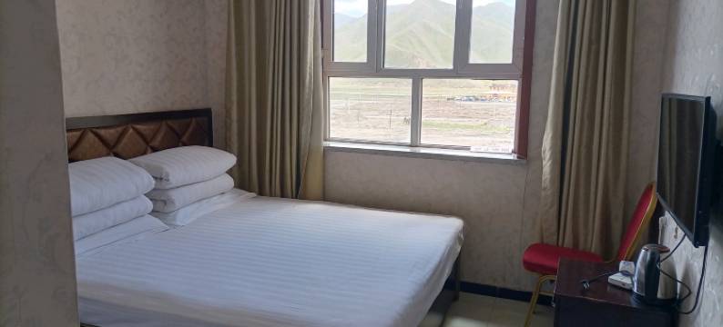 和静野蘑菇宾馆图片