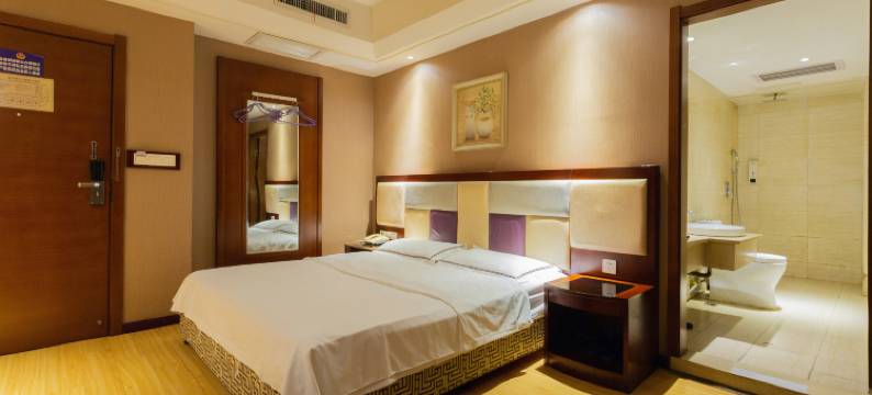 V9连锁酒店(武汉汉口火车站复兴村店)图片