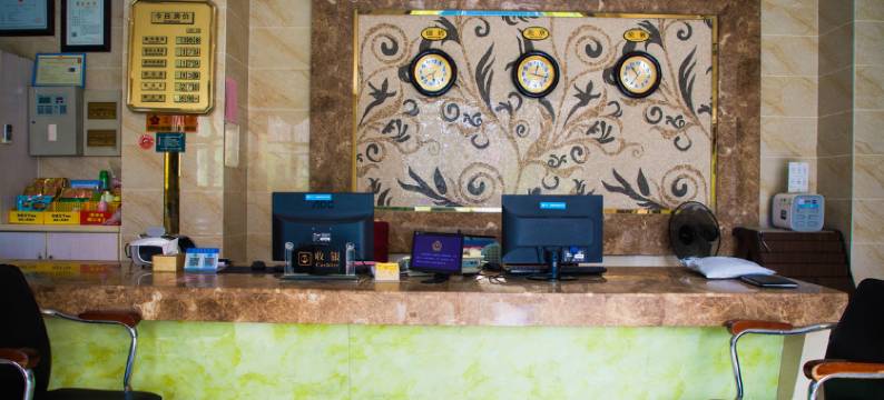 武汉华晨假日宾馆图片