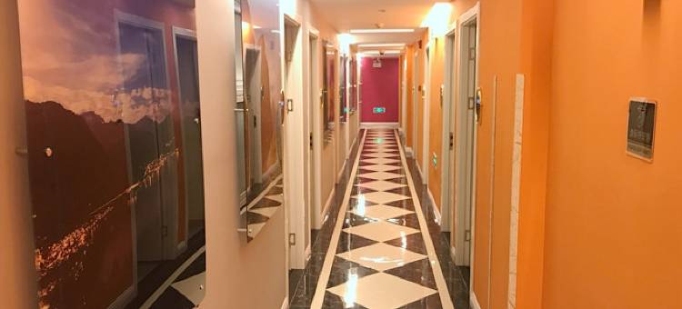 易佰良品酒店(上海北新泾地铁站店)图片