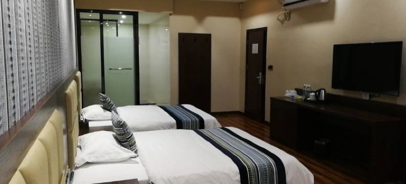 富宁加州酒店图片