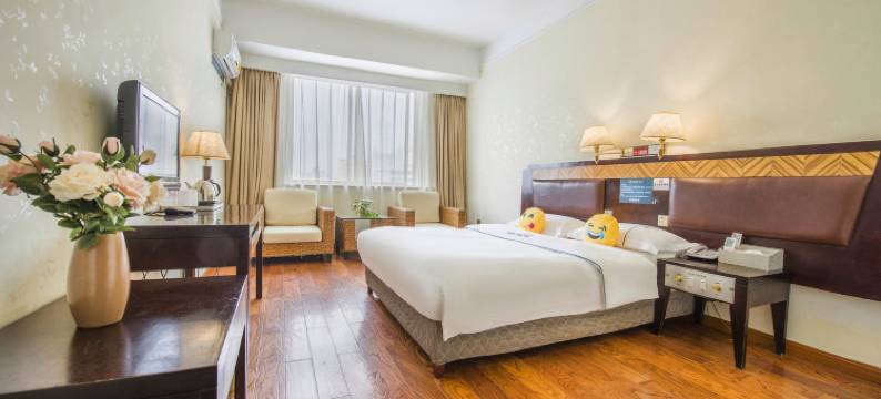 精品假日酒店(北海北部湾广场店)图片