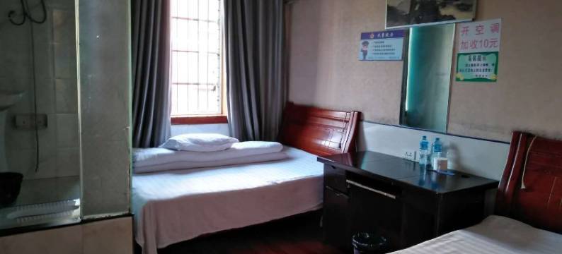 桐梓花秋忠卫旅社图片