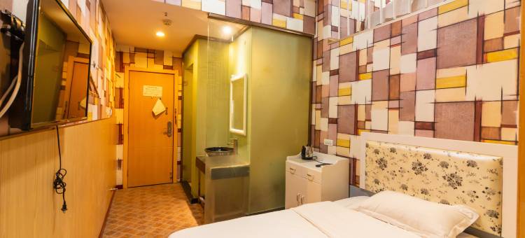 糖果时尚酒店(武汉光谷华师杨家湾地铁站店)图片