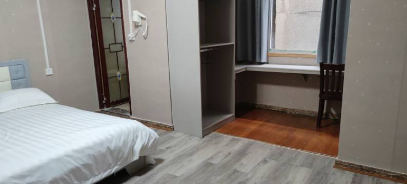 来凤恋家公寓图片