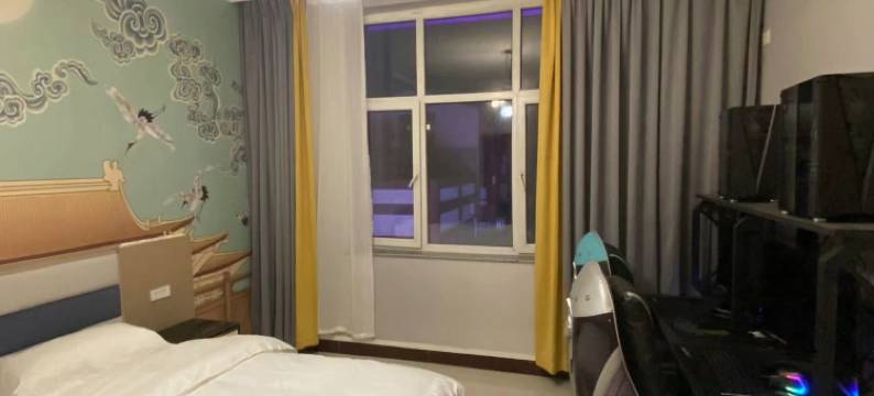 7日臻品酒店(乌兰察布维多利广场店)图片