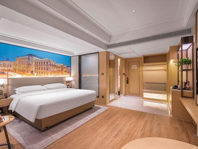 Vienna International Hotel (Zhaotong Wuyue Plaza) Over view