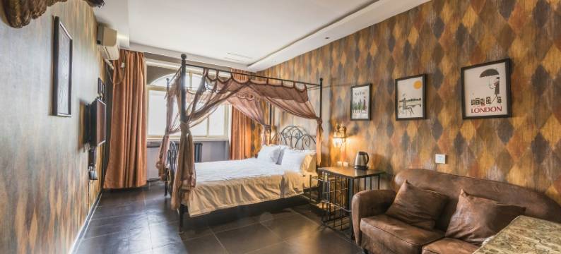 萌翻酒店(保定韩庄华电二校店)图片