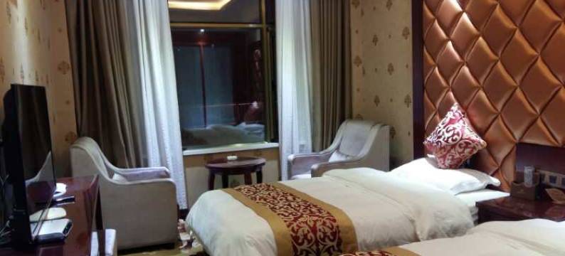 迭部索南隆珠酒店图片