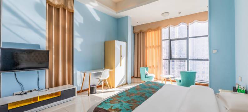 8090公寓(长沙中信湘雅医院和馨园地铁站店)图片