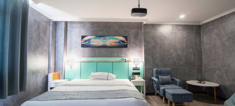 跨越酒店(许昌火车站曹魏古城店)图片