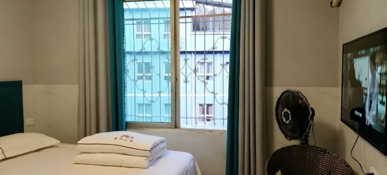 富阳公寓(遵义医科大学附属医院店)图片