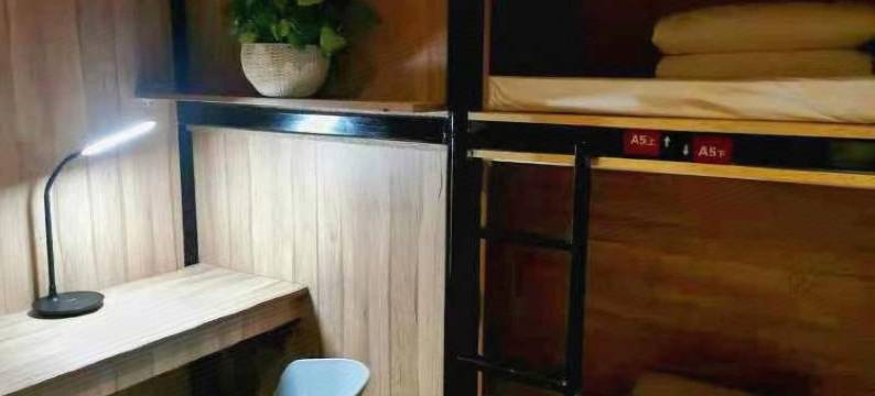 石河子花巢青年旅馆图片