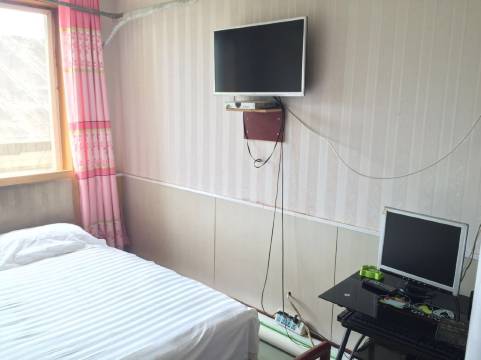 平安宾馆(廊坊火车站高铁站店)