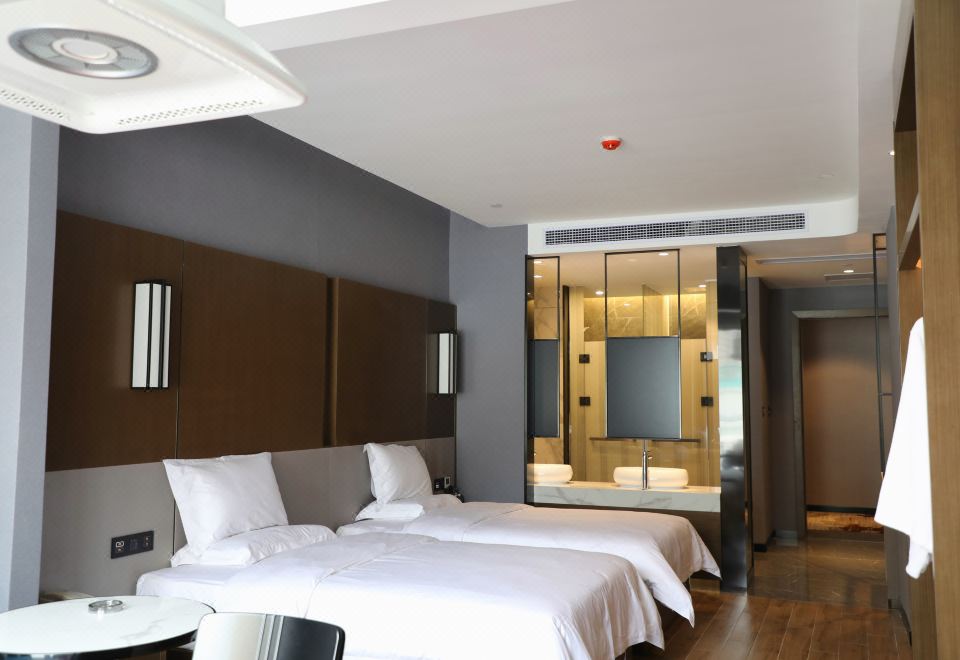  Hotel Overview