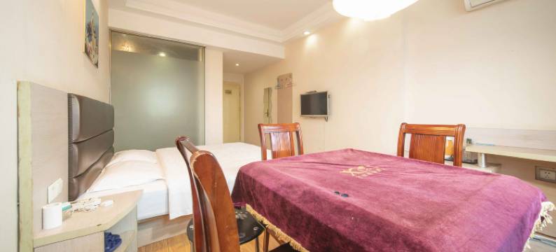 华丽时尚宾馆(岳阳高铁东站店)图片