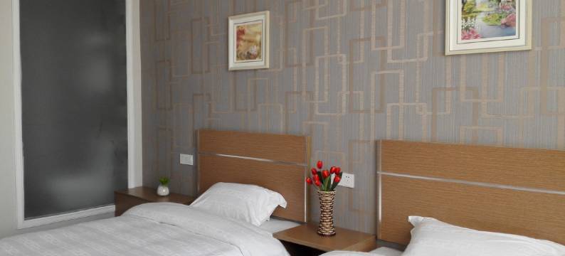 南京万程快捷酒店(长江大桥北地铁站)图片