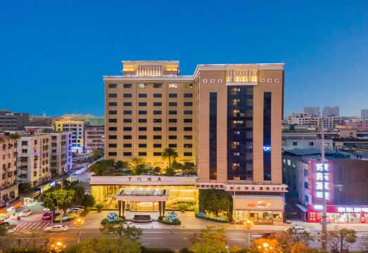 东莞天悦酒店（东莞石碣合信嘉荣购物广场）外景图