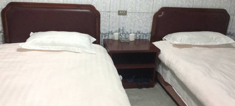 嘉鱼加州旅馆图片