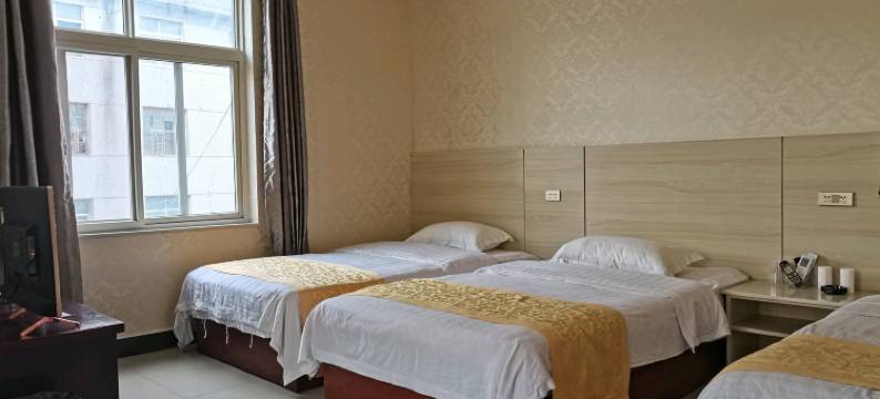 亿豪宾馆(团风商业步行街店)图片