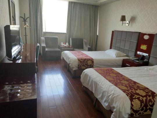 Hui Tong Hotel Over view