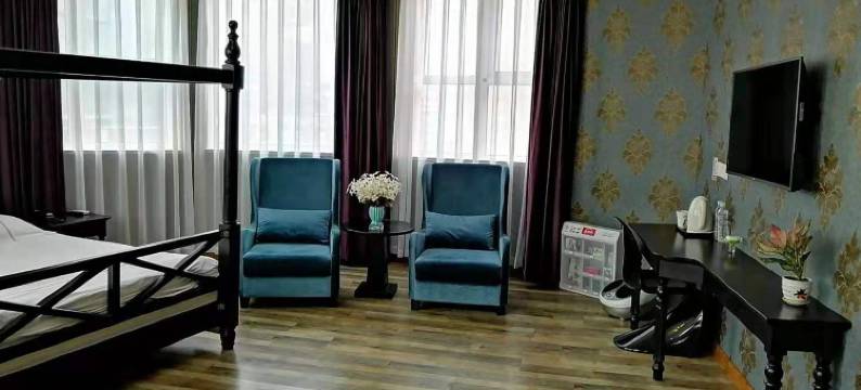 爱客100主题酒店(青岛李村步行街李村地铁站店)图片