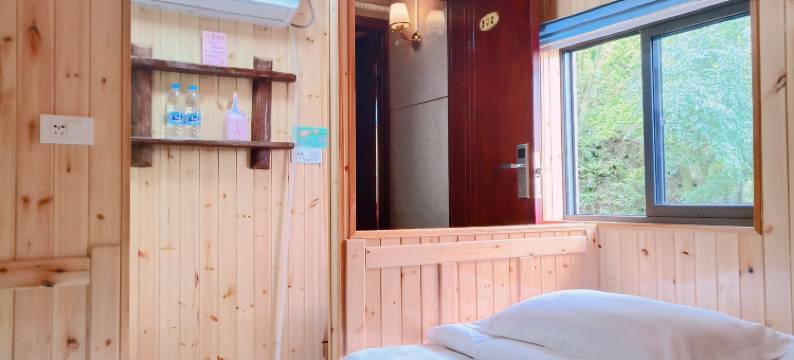 武当山景间客栈图片