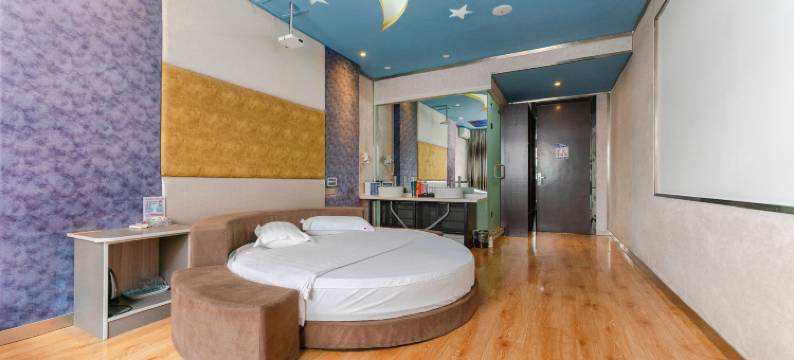 临汾唯爱精选主题公寓图片