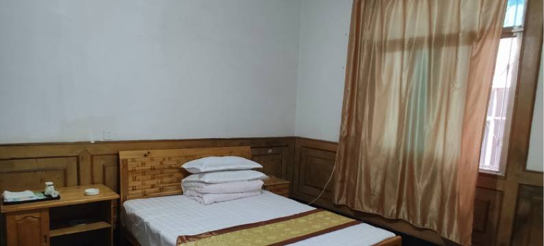 昆明鸿发宾馆(小板桥店)图片