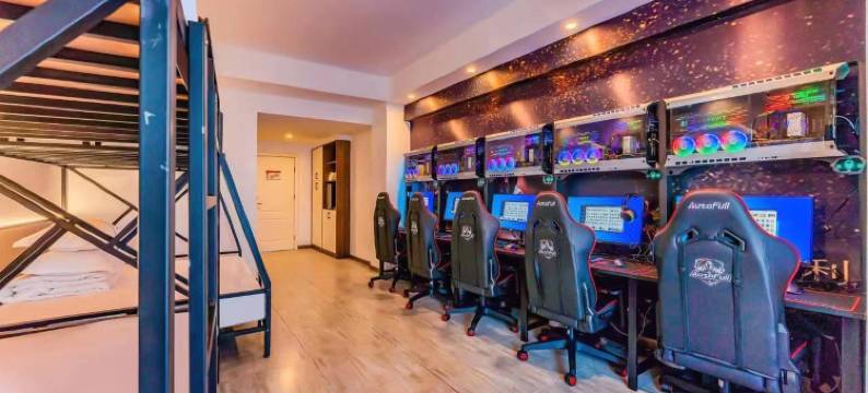 水月湾·悦漫电竞酒店(长沙汽车南站店)图片