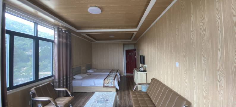 天柱山望岳亭农庄图片