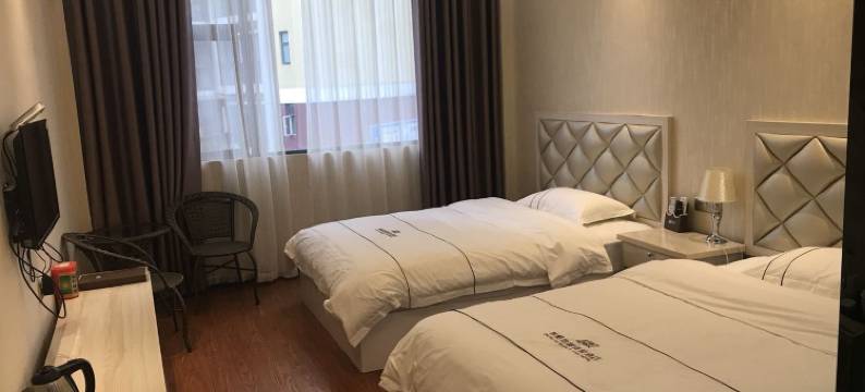 鸿运宾馆(恩施施州大道店)图片