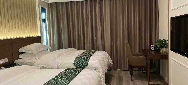 睿柏·云酒店(上海佘山欢乐谷店)图片