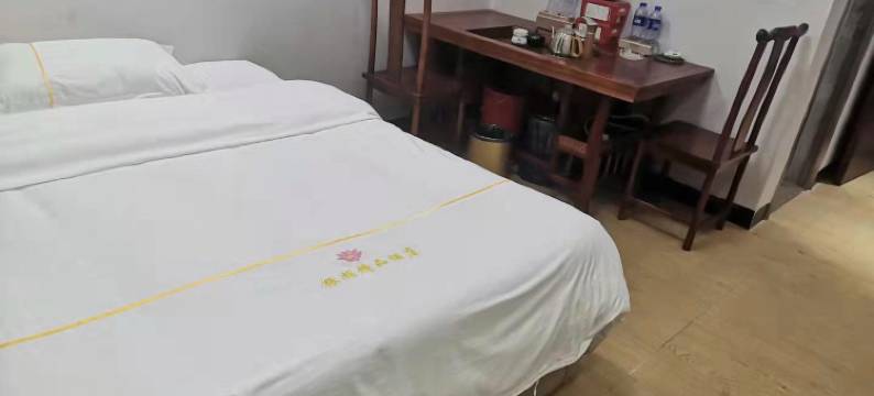 肇庆银湖精品住宿(广州应用科技学院肇庆校区店)图片