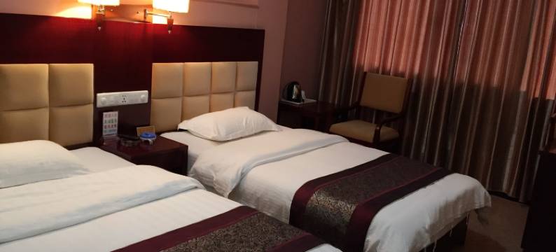 丘北锦荷商务酒店图片