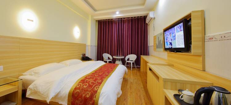 富宁鼎冠精品酒店图片