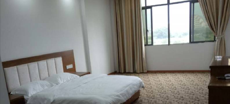 庐山西海山里湖农庄图片