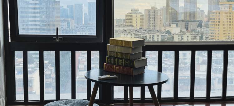 艾萨拉电竞民宿(白龙路地铁站香博店)图片