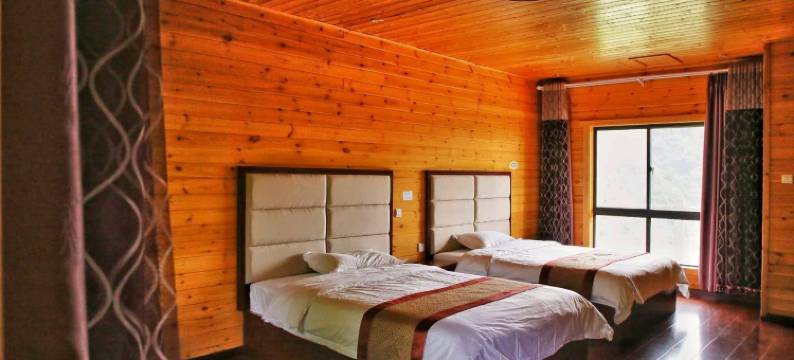 镇巴观云山庄图片