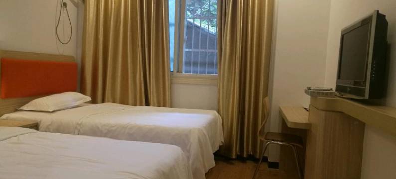 红安天台假日商务宾馆图片