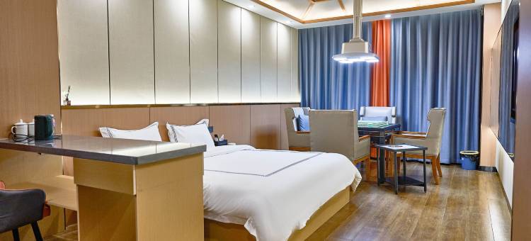 曼舟轻奢酒店(开江步行街店)图片