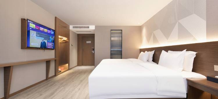 柏曼酒店(武汉黄陂隆汇国贸中心店)图片