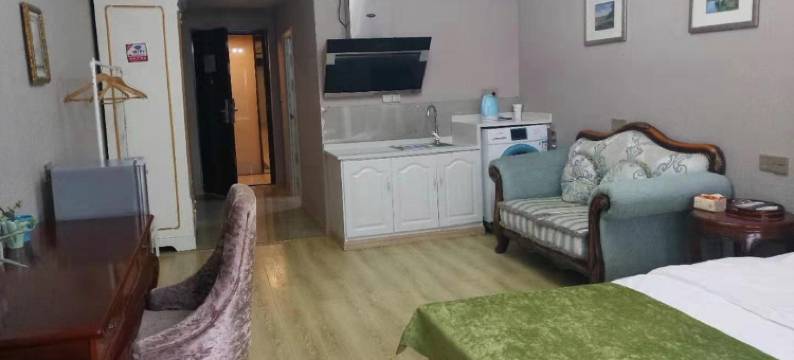 重庆班沙客酒店(龙湖源著天街店)图片