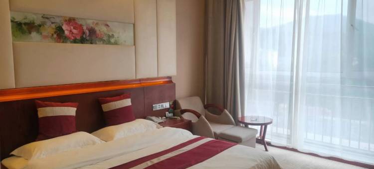 平凉宏达国盛酒店图片