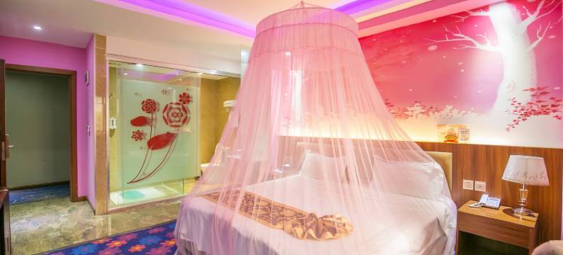 花香盛世酒店(成都城东客运中心站锦城逸景店)图片