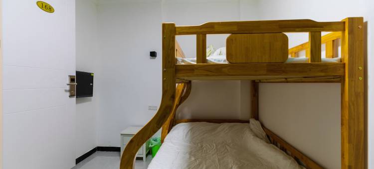 熙栖里客栈(武汉科技大学黄家湖校区武汉交通职业学院店)图片