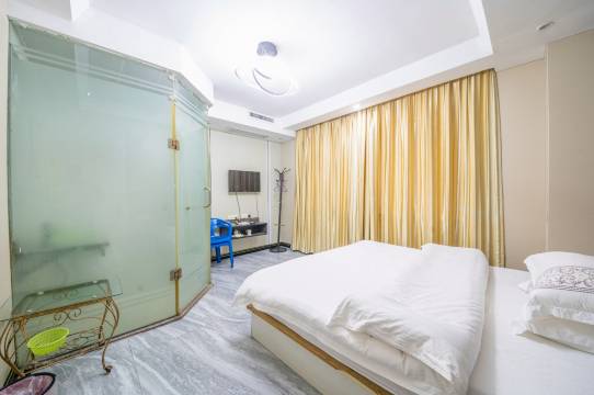 来宾爱夜亭宾馆